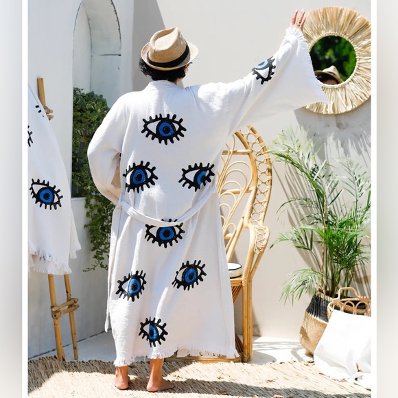 Embroidered Eye Design Robe - Cream and Blue - Picture 3 of 13